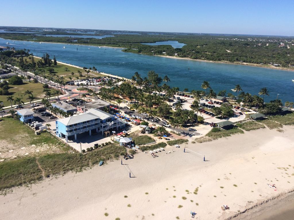 Rhumcay Beach Resort And Grille Форт Пиърс Екстериор снимка
