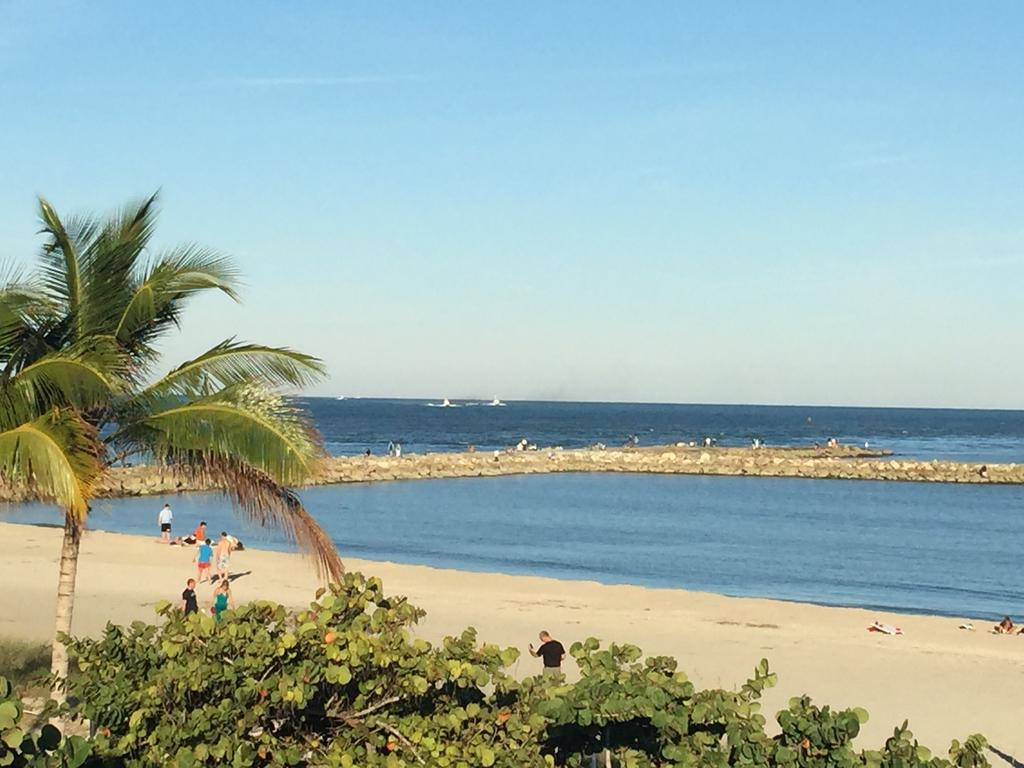 Rhumcay Beach Resort And Grille Форт Пиърс Екстериор снимка