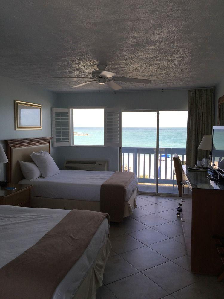 Rhumcay Beach Resort And Grille Форт Пиърс Екстериор снимка