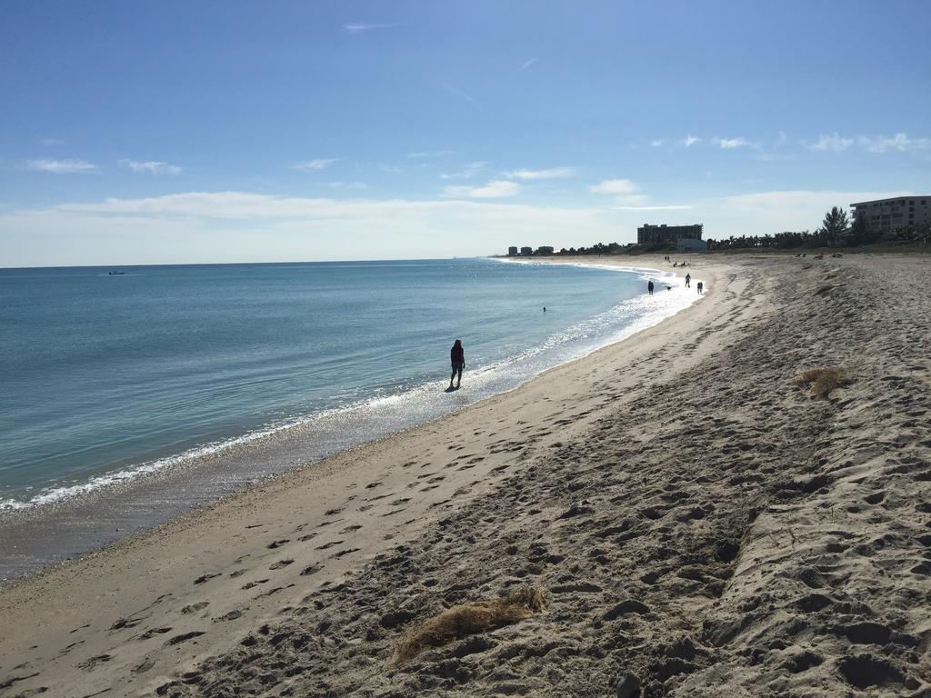 Rhumcay Beach Resort And Grille Форт Пиърс Екстериор снимка
