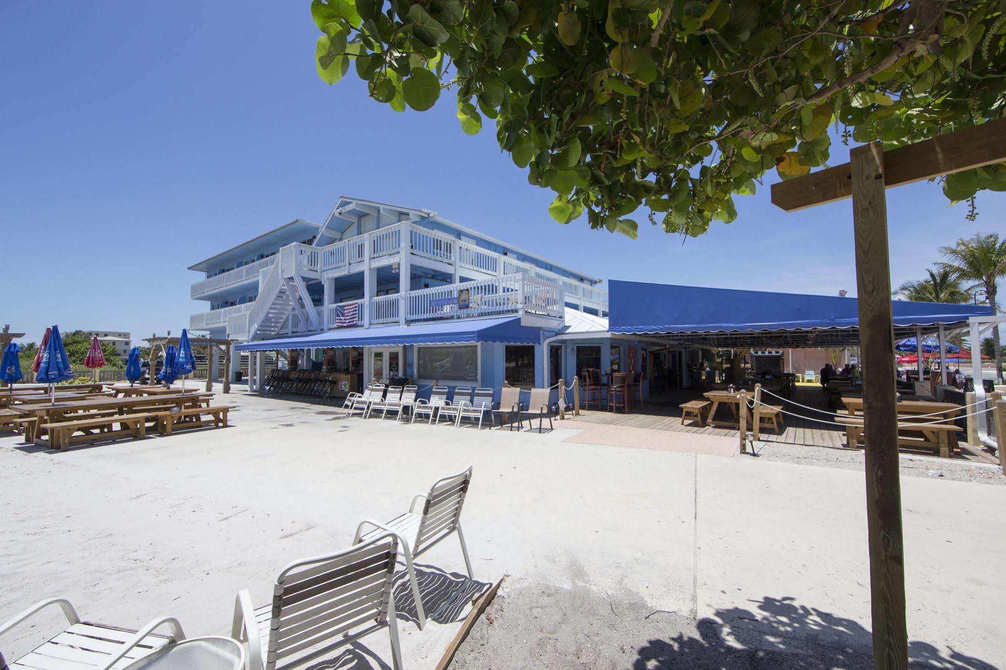 Rhumcay Beach Resort And Grille Форт Пиърс Екстериор снимка