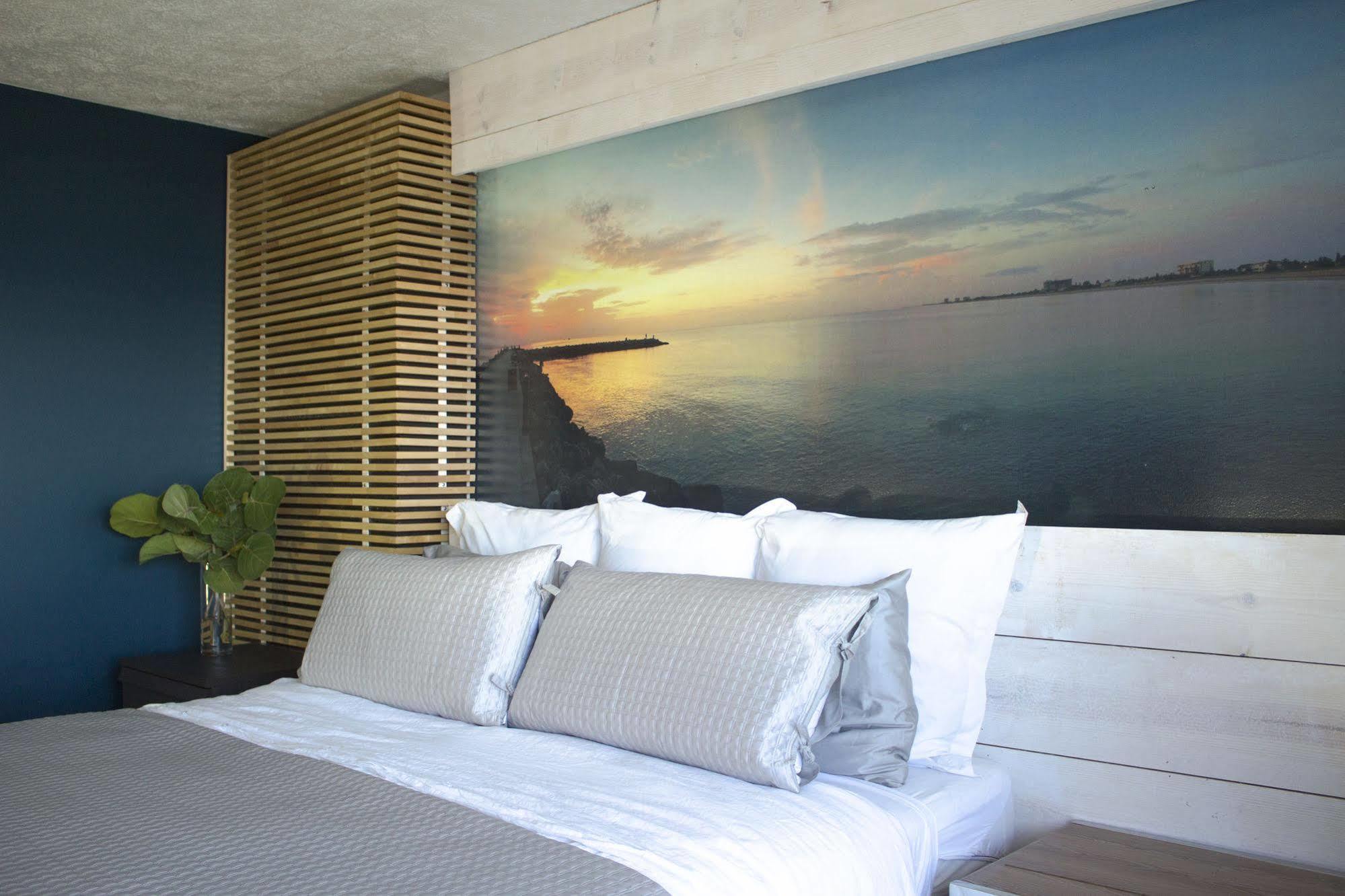 Rhumcay Beach Resort And Grille Форт Пиърс Екстериор снимка