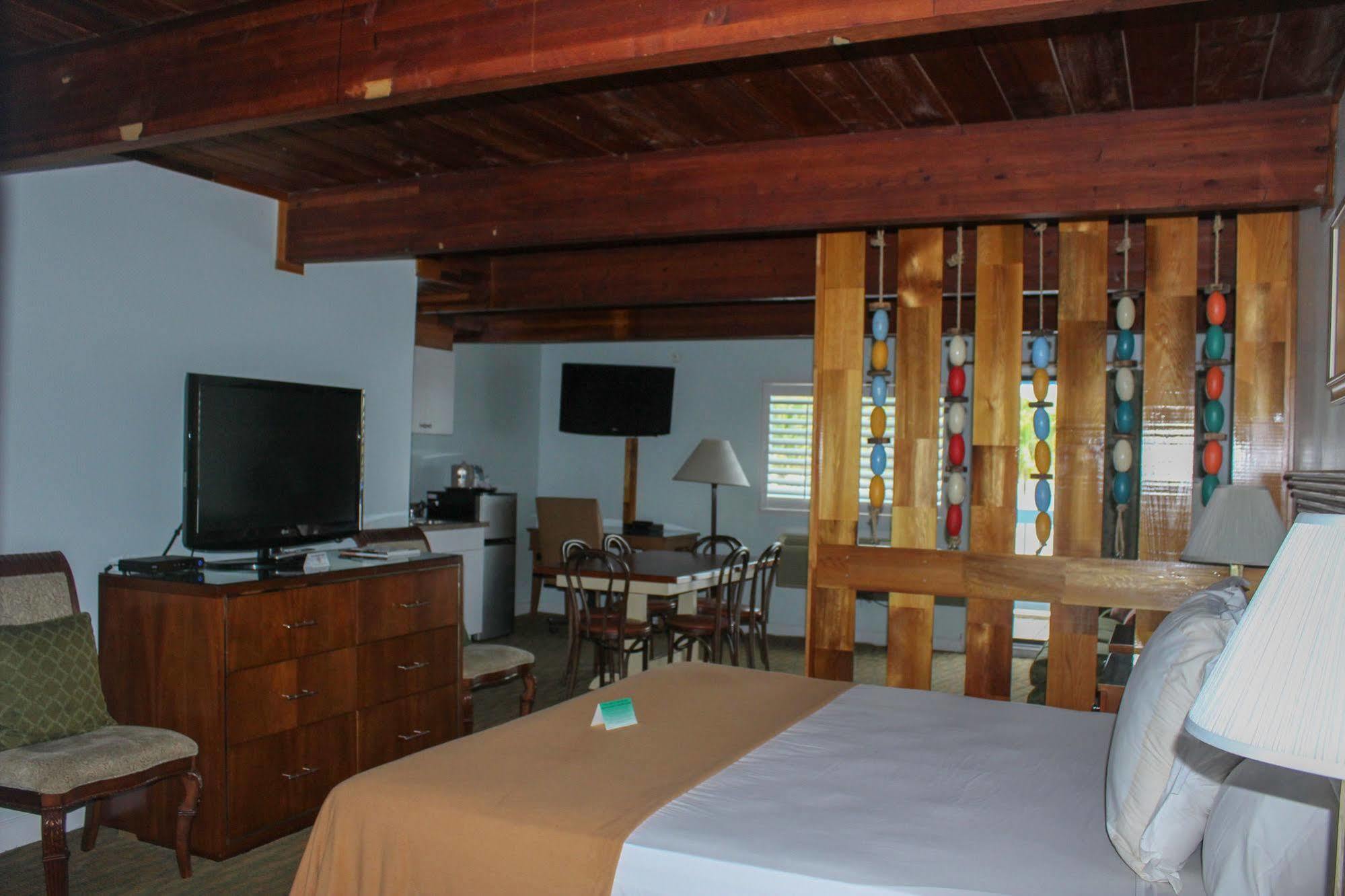 Rhumcay Beach Resort And Grille Форт Пиърс Екстериор снимка