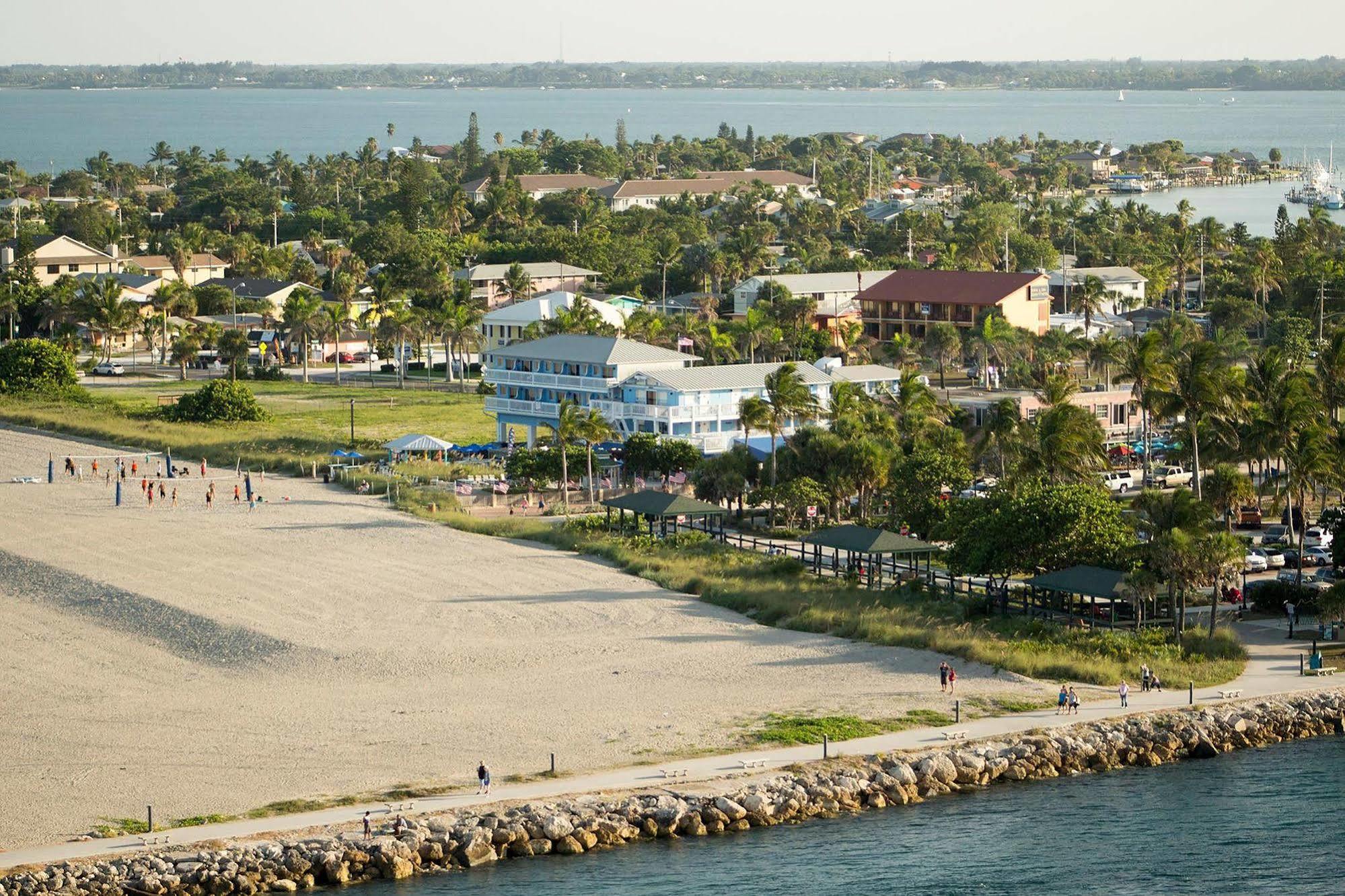 Rhumcay Beach Resort And Grille Форт Пиърс Екстериор снимка